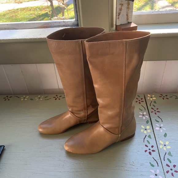 Tan Leather Boots - Le Chateau - Picture 3 of 9